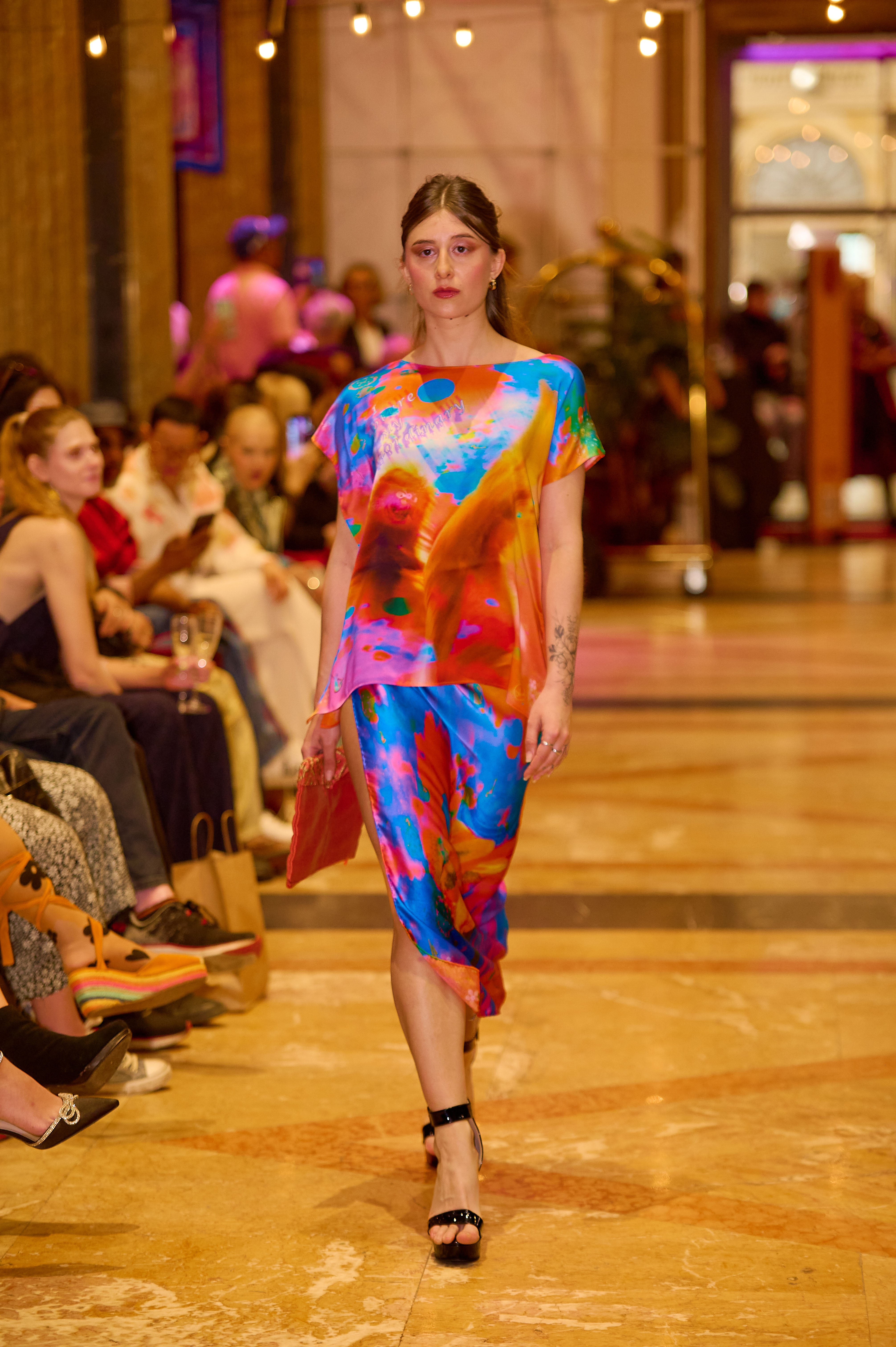 I CAPTURE MY EXTRAORDINARY (PURPLE) Luxury Art Apparel