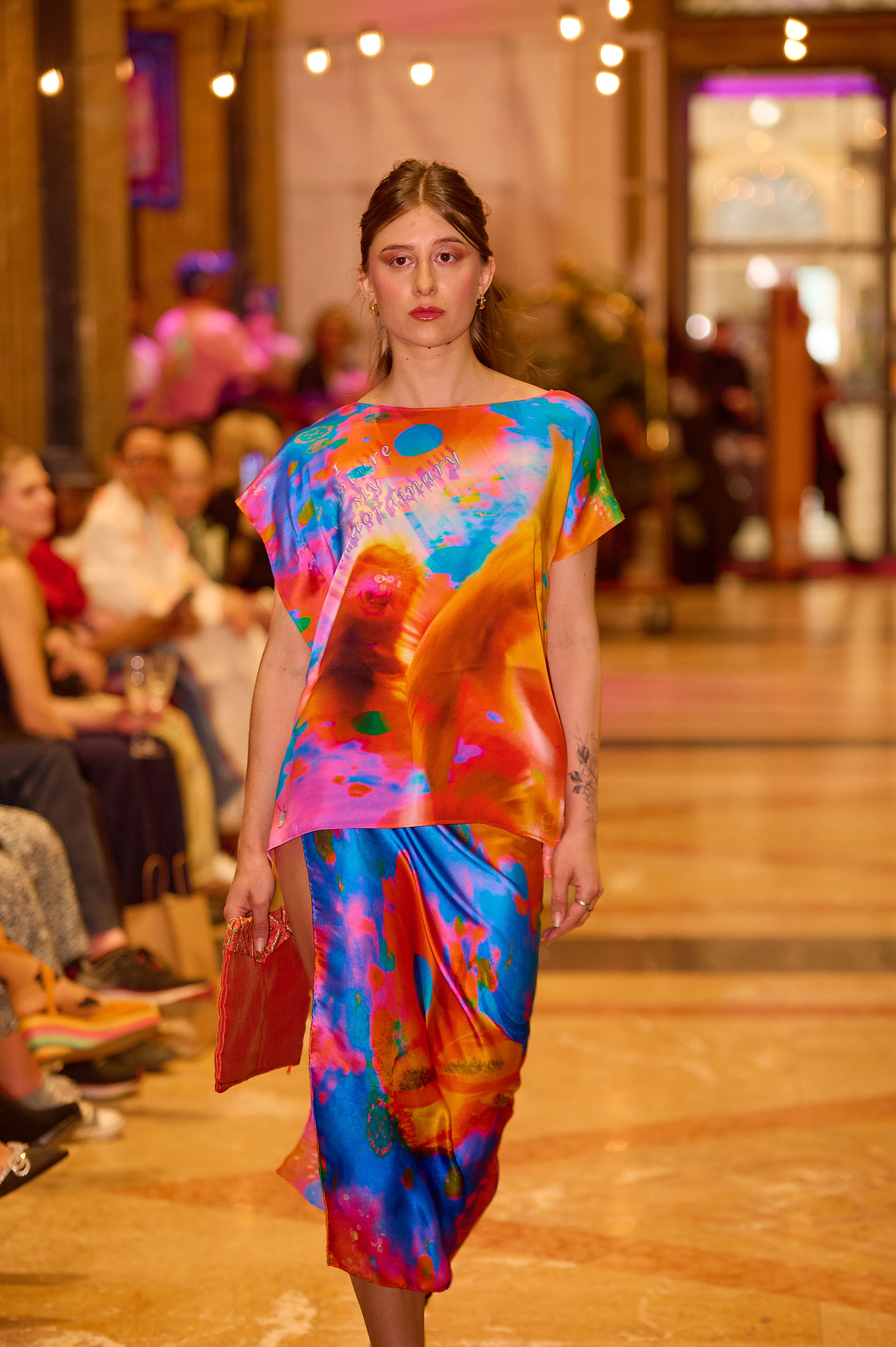 I CAPTURE MY EXTRAORDINARY (PURPLE) Luxury Art Apparel