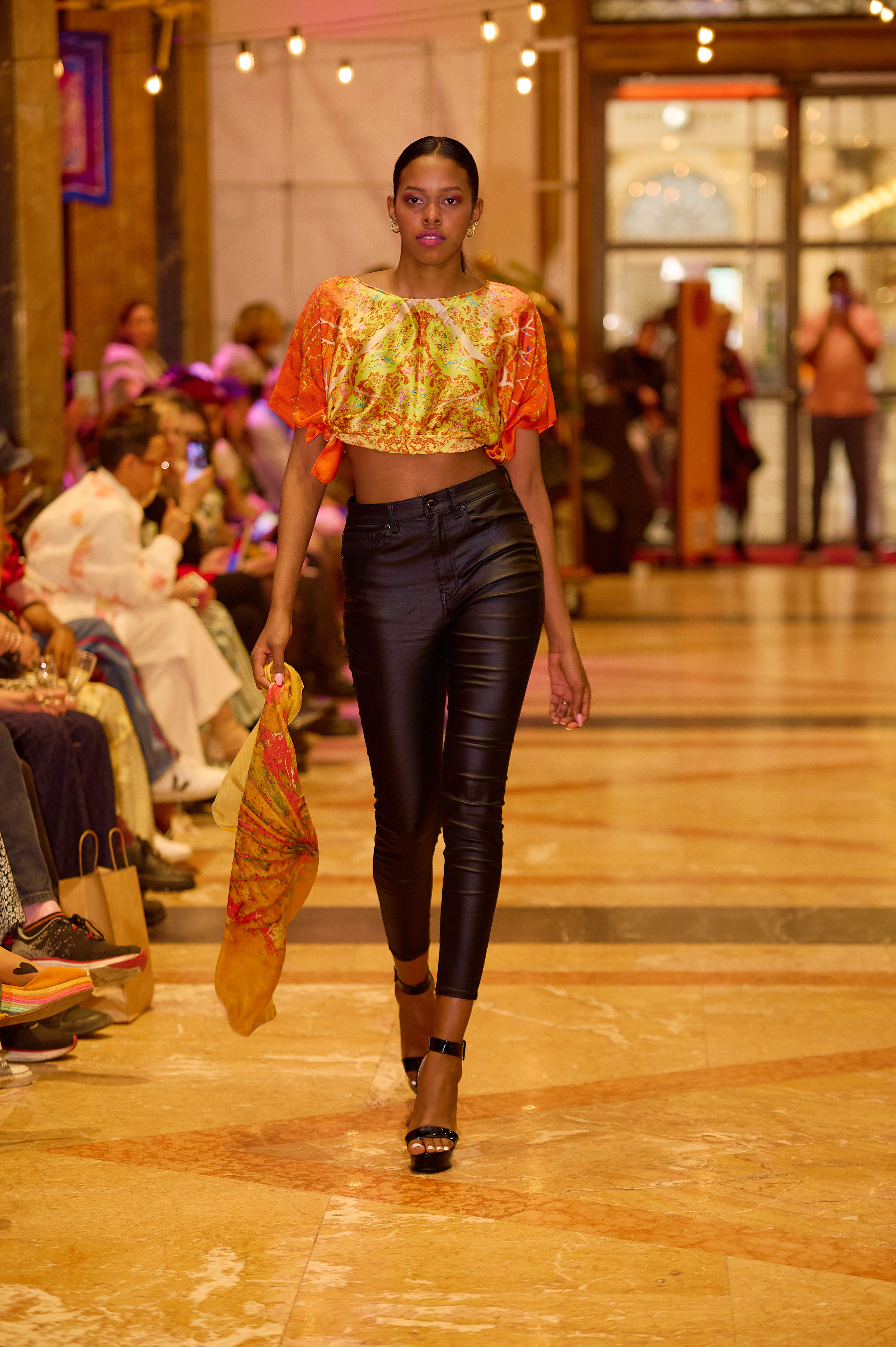 PSYCHEDELIC FOREST (i) Luxury Art Apparel